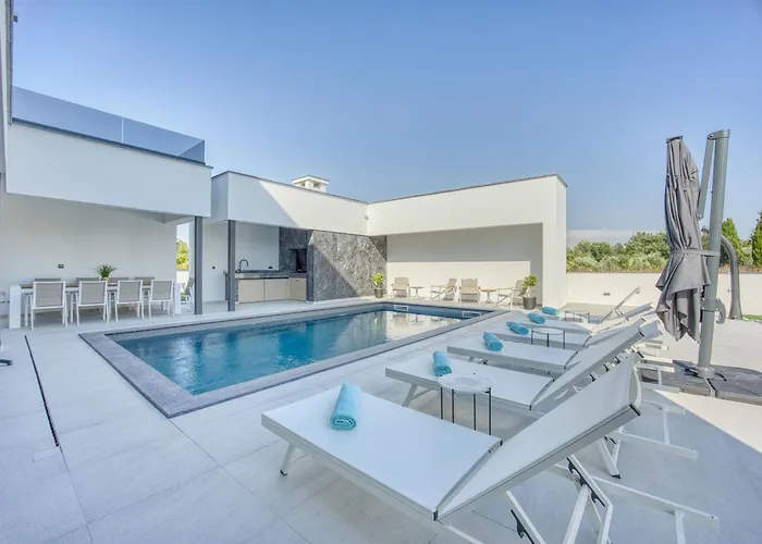 Villa Elena